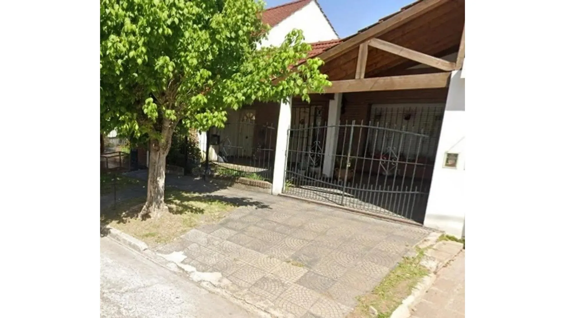 EXCELENTE PROPIEDAD EN ITUZIANGÓ PROXIMA A AVENIDA BACACAY