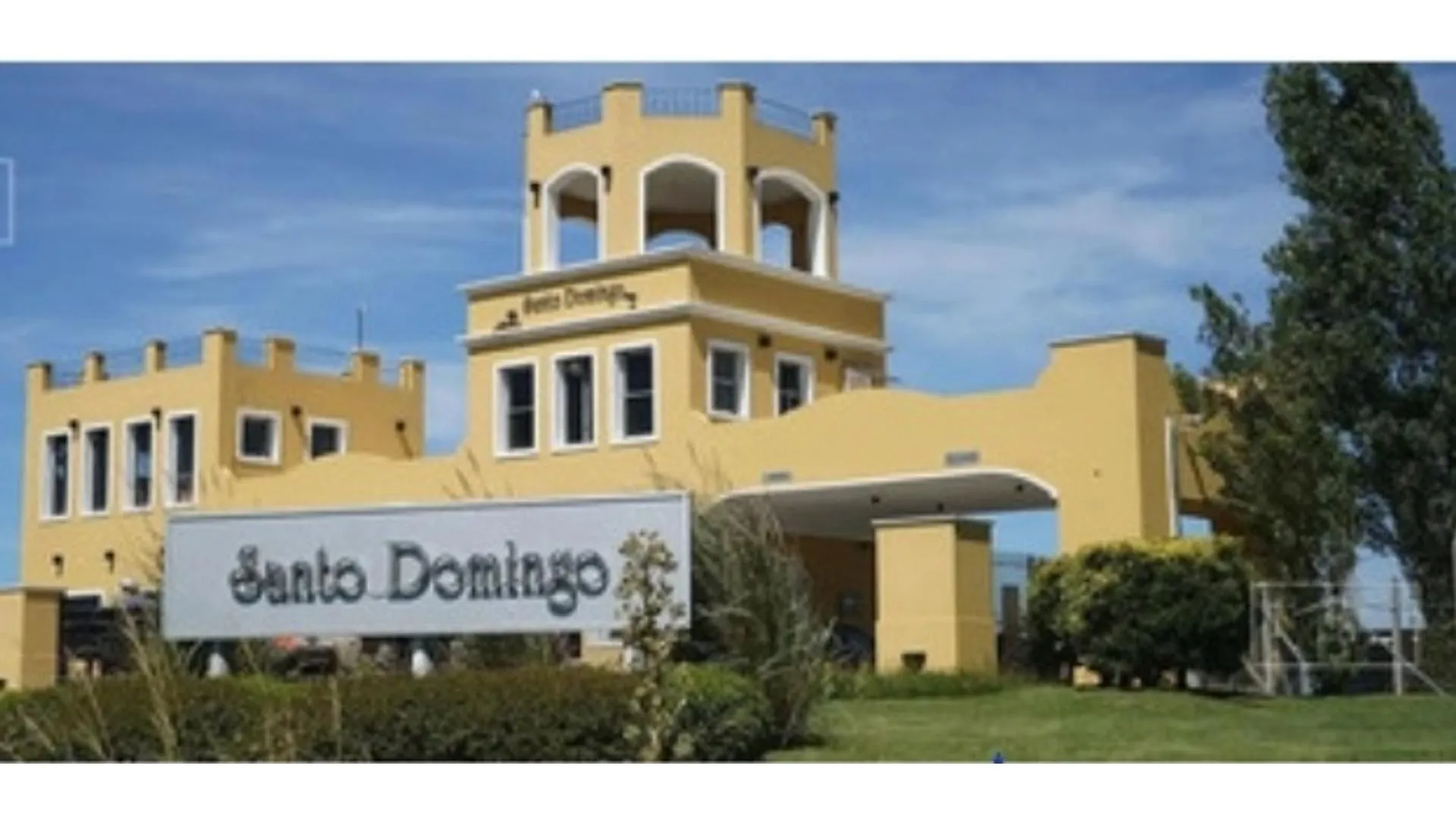Lote en San Vicente en barrio santo domingo