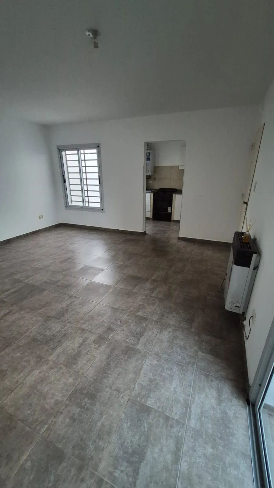 1 DORMITORIO C/BALCON. EXPENSAS BAJAS  Bº PUEYRREDON