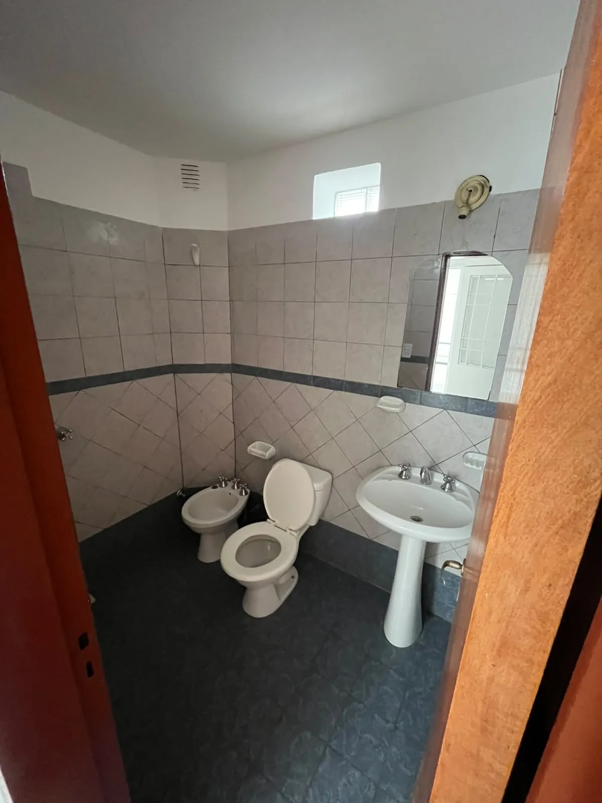 VIAMONTE 600 DPTOS 1 DORM C/ BALCON GRAL PAZ EXPENSAS ECONOMICAS