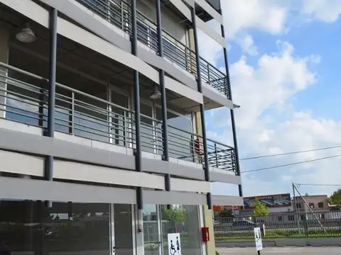 Local en Venta en Verdi 57, Countries y Barrios Cerrados en Pilar