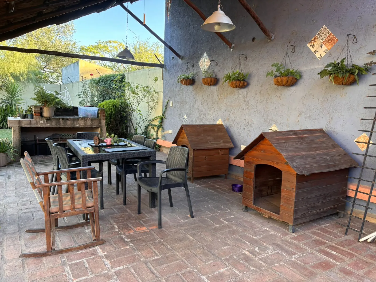 CASA EN VENTA – BARRIO EL REFUGIO | ARGÜELLO