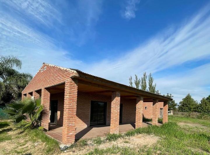Casa · 121m² · 2 Dormitorios
