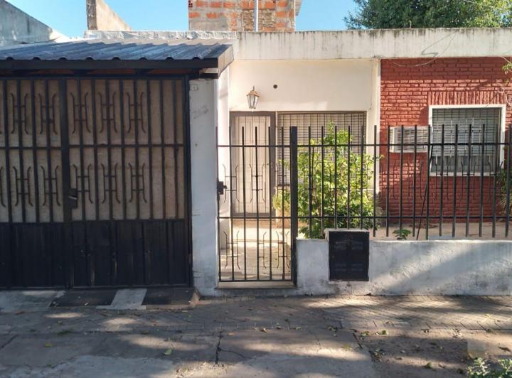Casa · 113m² · 6 Ambientes · 1 Cochera