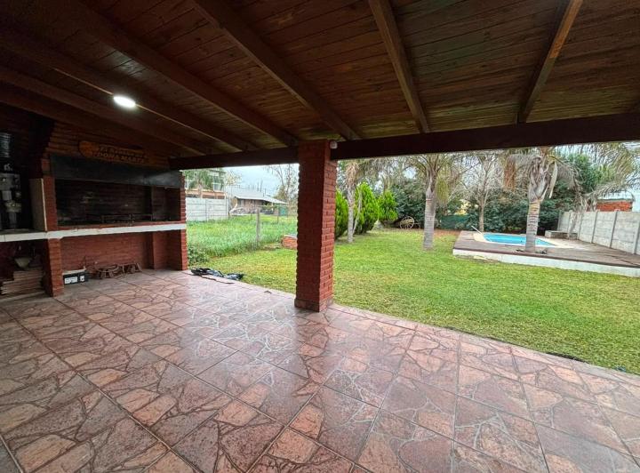 Casa · 145m² · 5 Ambientes · 1 Cochera