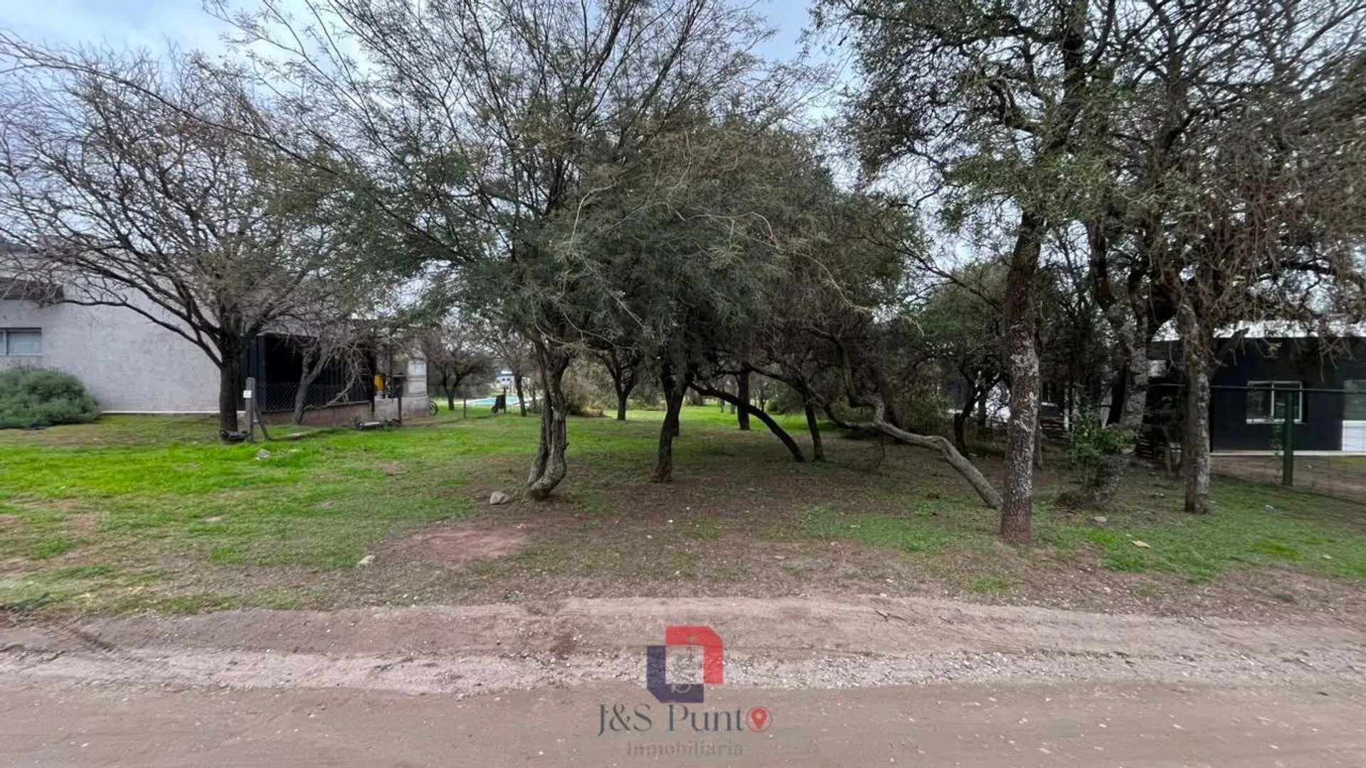 Venta Lote en Valle del Golf