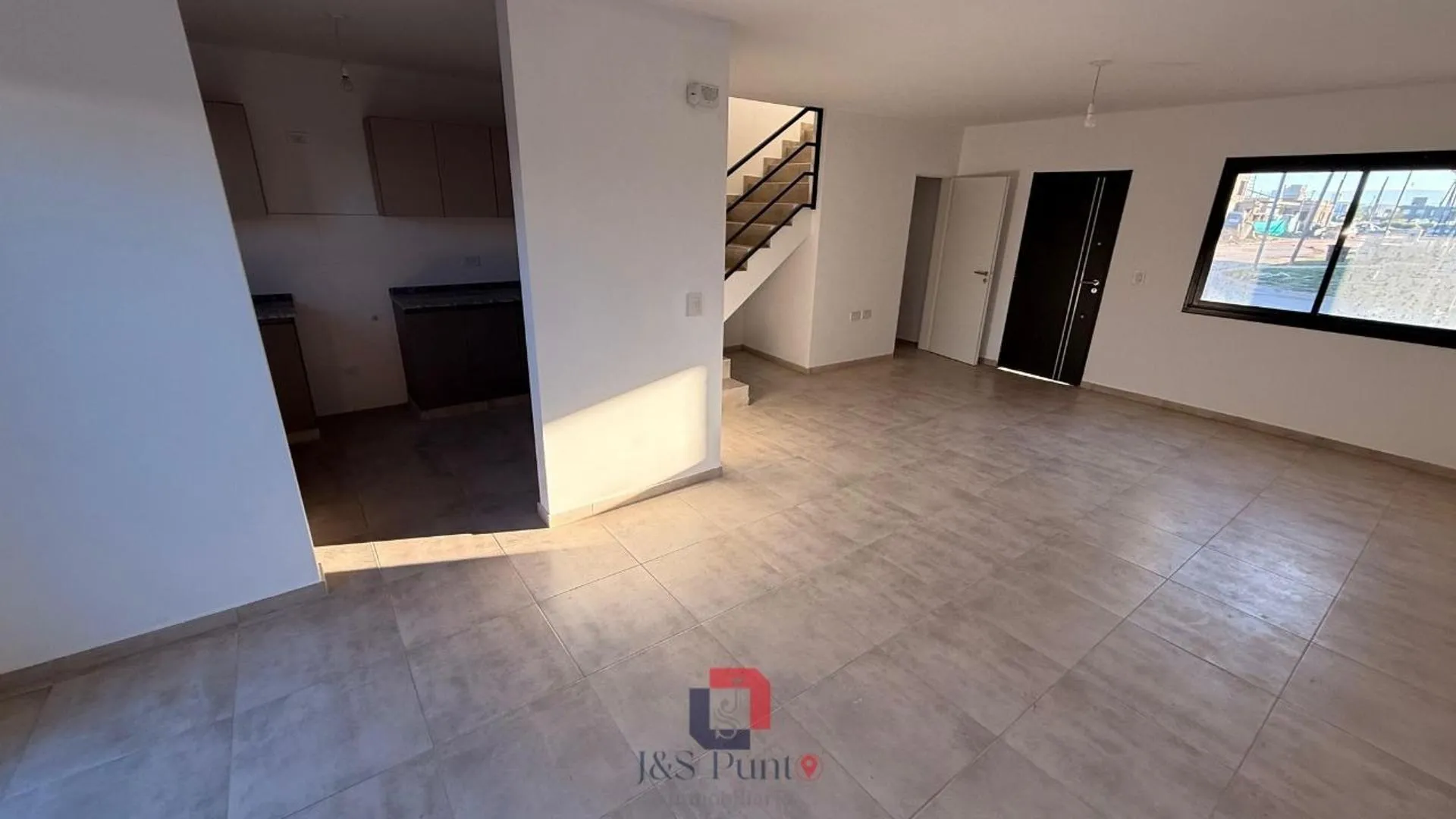 Duplex en Rincones de Manantiales