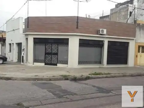 Local en Venta en Policlinico, La Plata