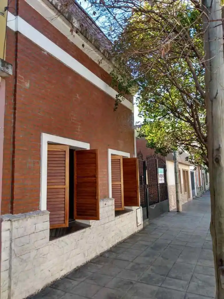 Casa 3 Dormitorios En Barrio General Bustos