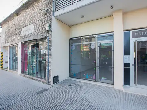 Local en Venta en Santos Lugares, Partido de Tres de Febrero