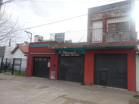 Local en Venta en Los Hornos, La Plata