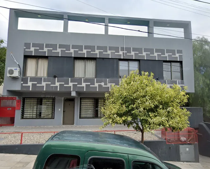 Departamento en Venta 2 Dormitorios con Patio y Cochera – Villa Carlos Paz