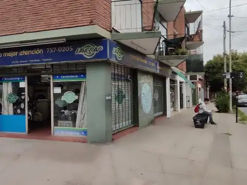 Local en Venta en Santos Lugares, Partido de Tres de Febrero