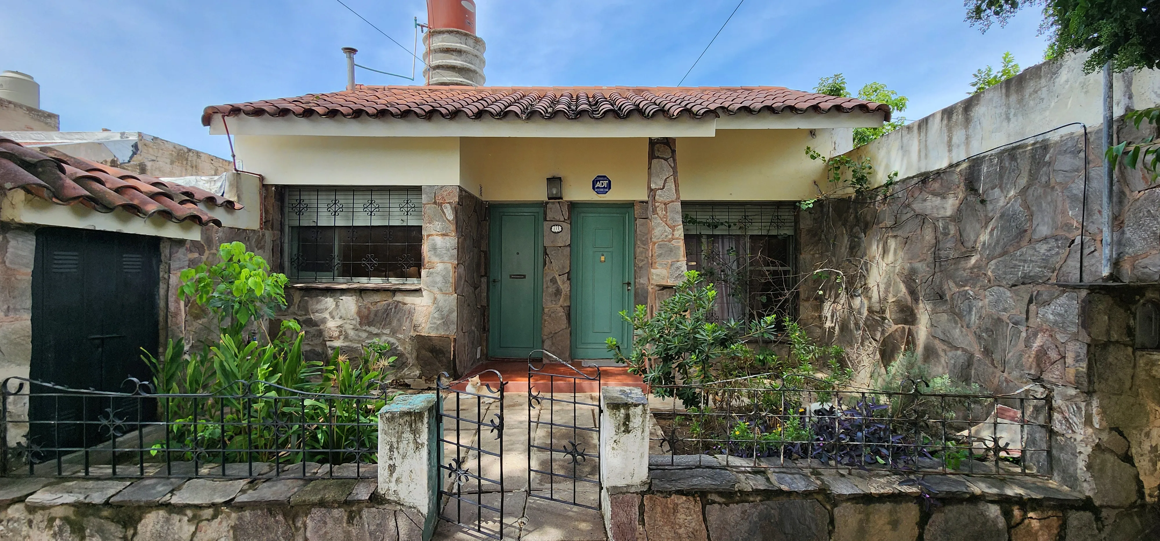 Venta de Casa a Reciclar en Bella Vista