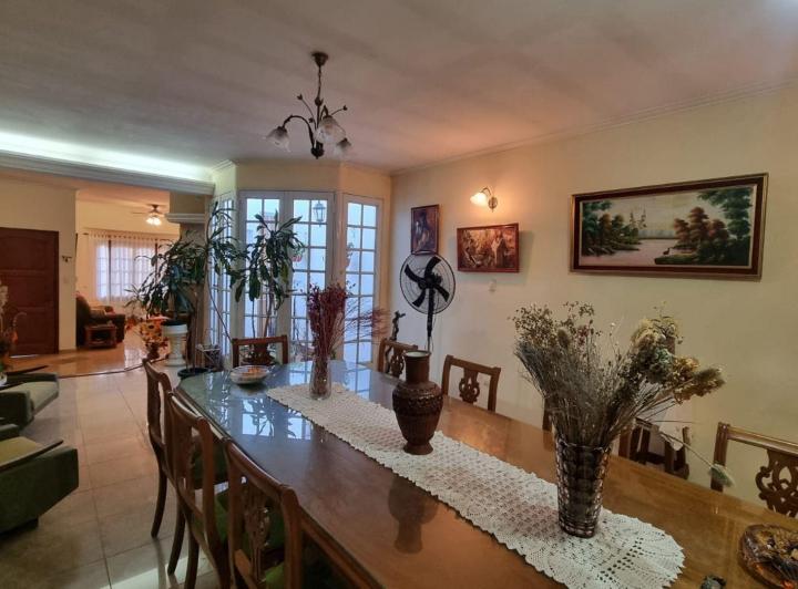 Casa · 431m² · 10 Ambientes · 3 Cocheras
