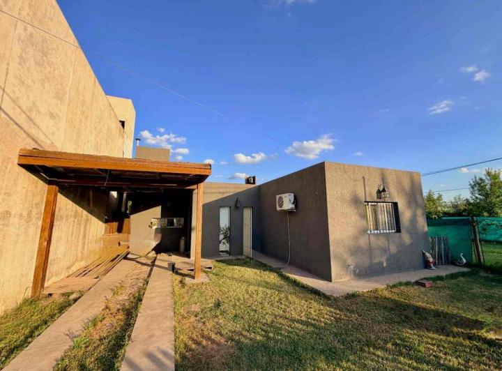 Casa · 65m² · 2 Ambientes · 1 Cochera
