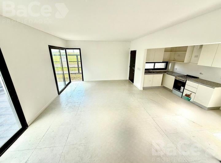 Casa · 98m² · 4 Ambientes · 1 Cochera