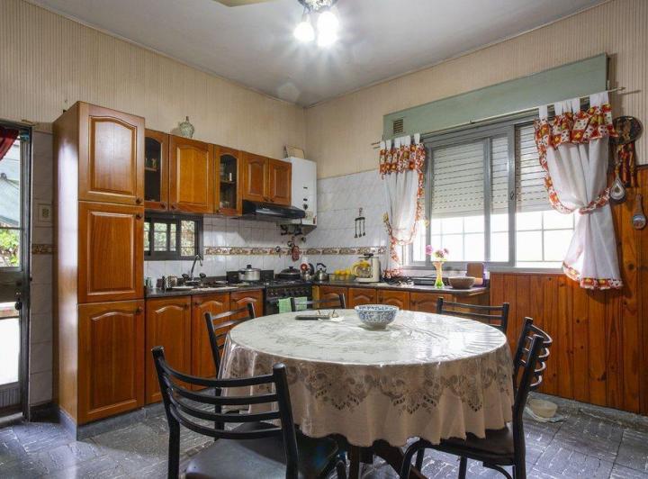 Casa · 103m² · 4 Ambientes · 1 Cochera
