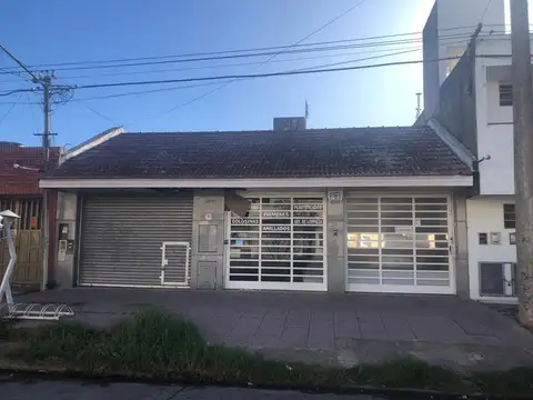 Local en Venta en Los Hornos, La Plata