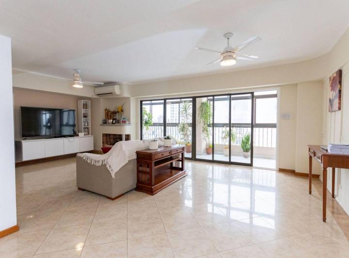 Departamento · 160m² · 6 Ambientes · 1 Cochera