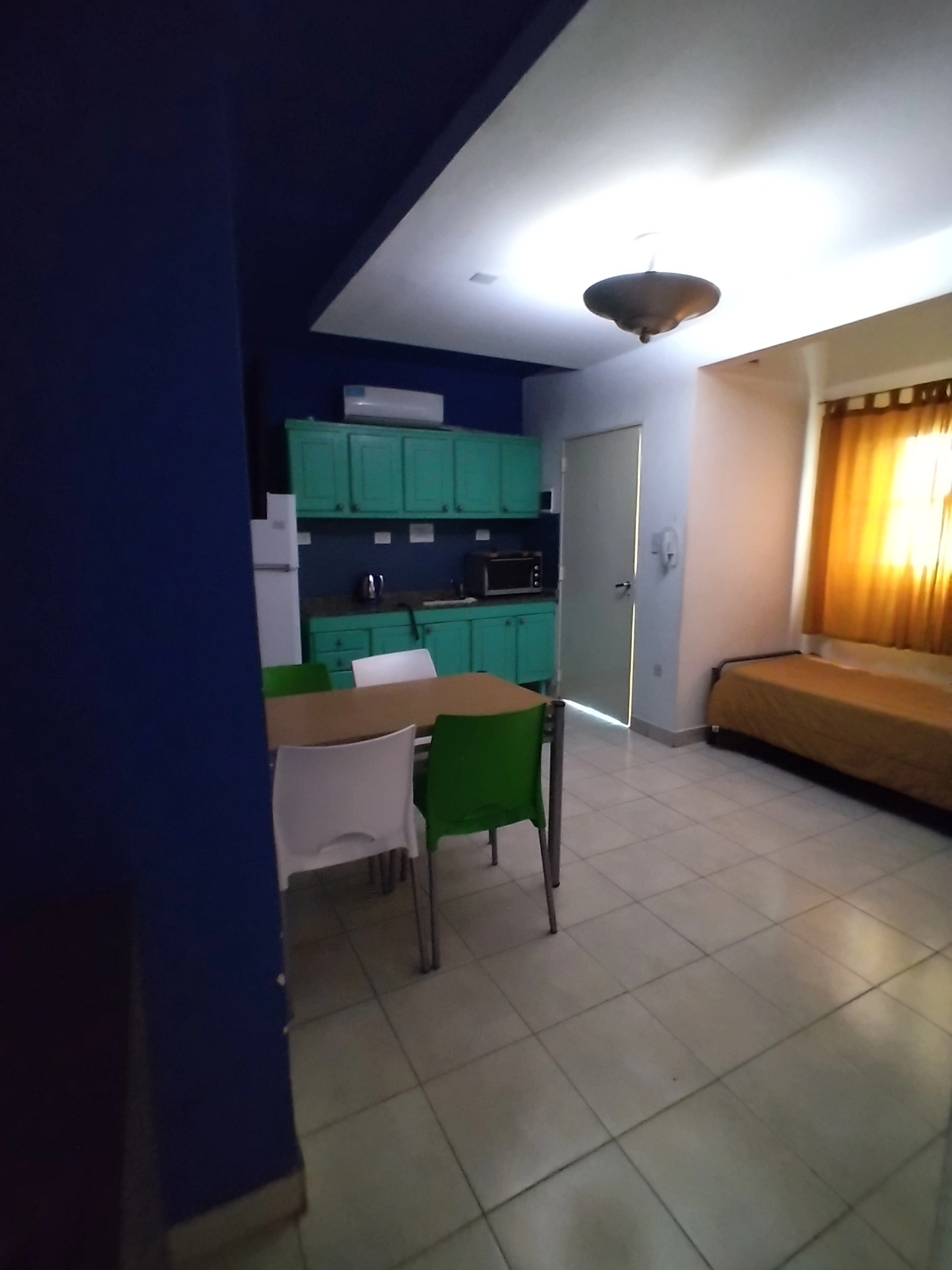 DEPARTAMENTO AMOBLADO CON TODAS LAS COMODIDADES