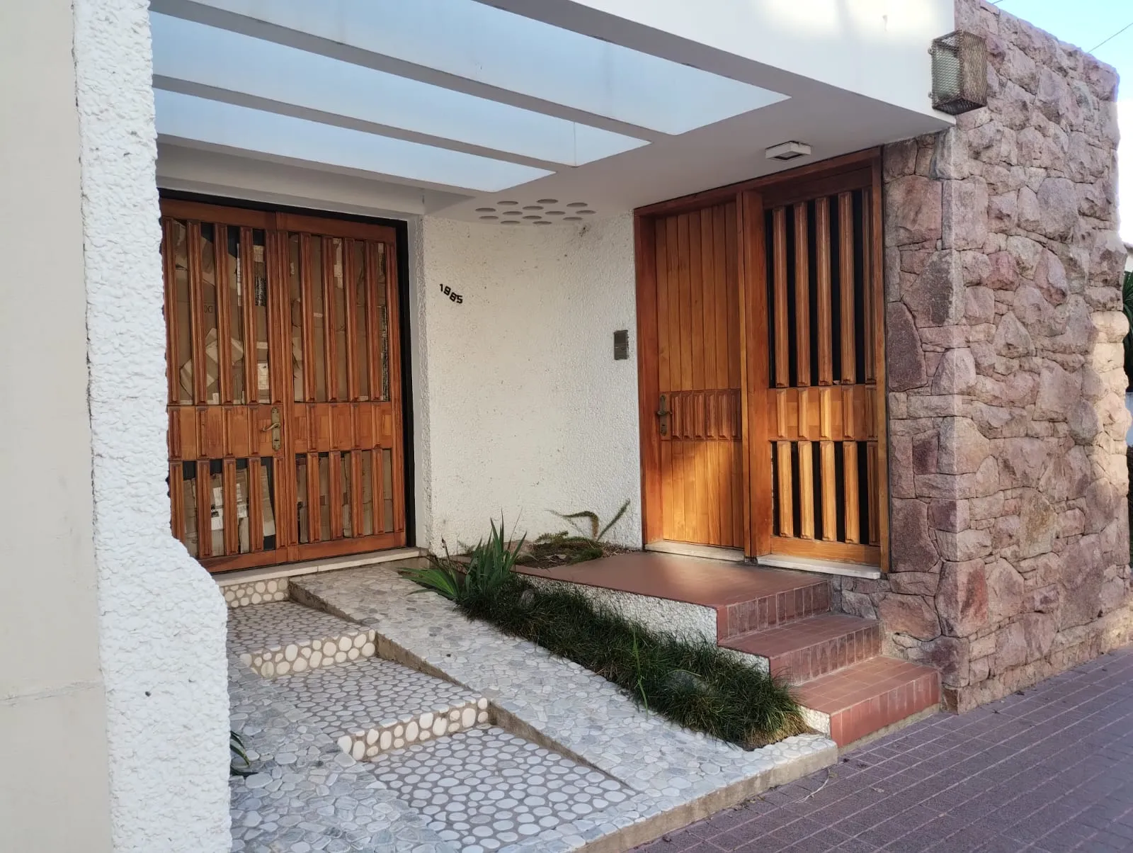 VENTA CASA EN B GENERAL PAZ CALLE RINCON A 1900