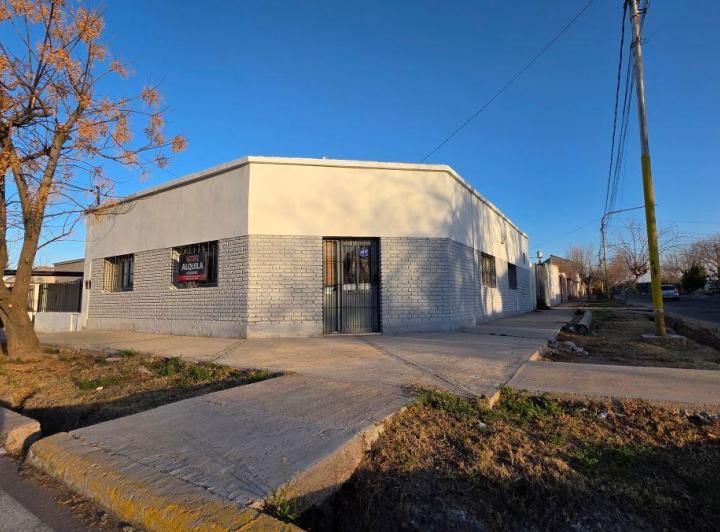 Local comercial · 120m² · 8 Ambientes · 1 Cochera
