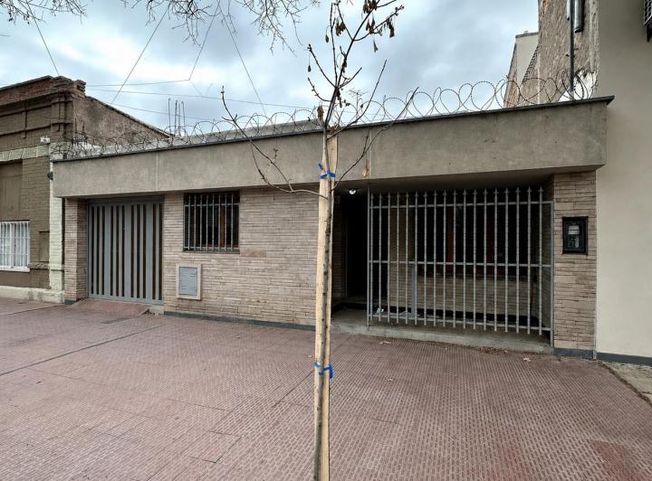 Casa · 164m² · 7 Ambientes · 2 Cocheras