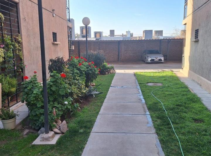 Departamento · 60m² · 4 Ambientes · 1 Cochera