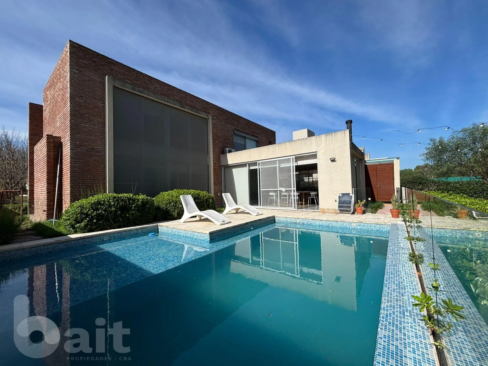 Venta casa en Los Cielos, Valle Escondido, 3 dormitorios!!
