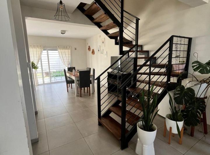 Casa · 125m² · 4 Ambientes · 2 Cocheras