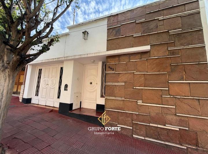 Casa · 202m² · 4 Ambientes · 1 Cochera