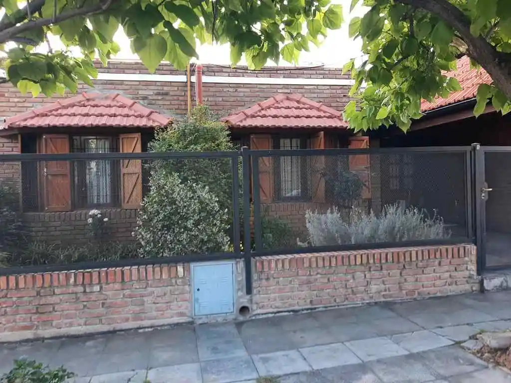 TU CASA EN CAPILLA DEL MONTE. IMPERDIBLE!!!!