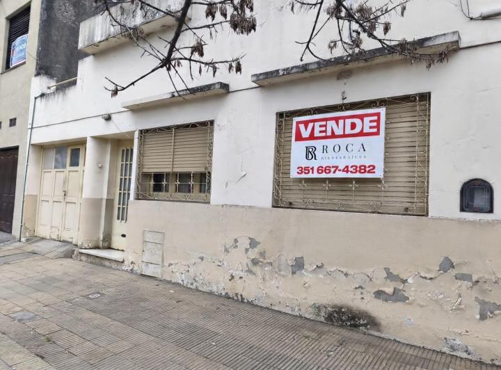 Casa · 123m² · 6 Ambientes · 1 Cochera