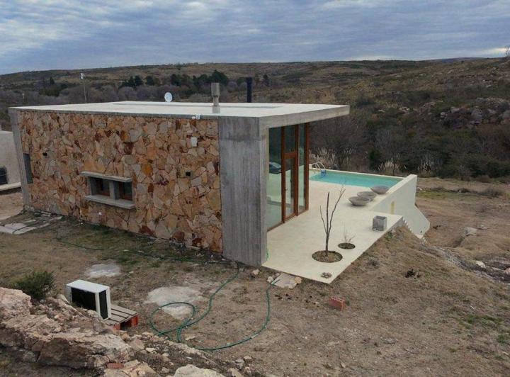 Casa · 102m² · 6 Ambientes · 1 Cochera
