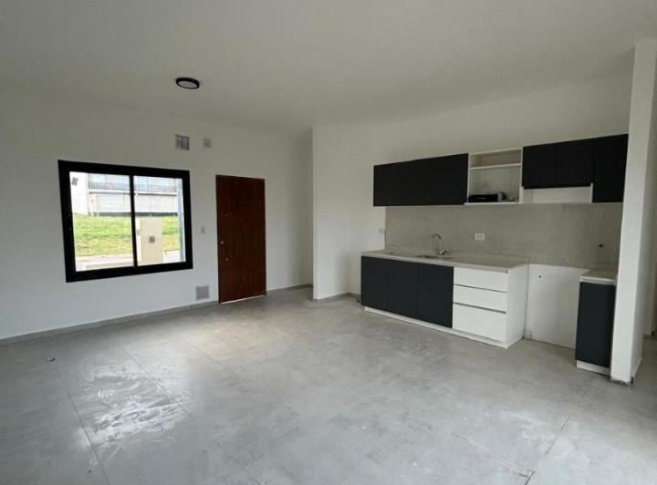 Casa · 70m² · 3 Ambientes · 1 Cochera