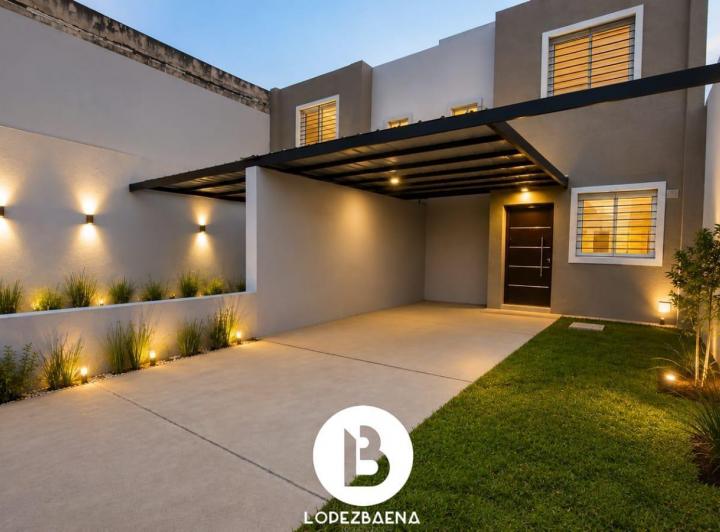 Casa · 125m² · 5 Ambientes · 4 Cocheras