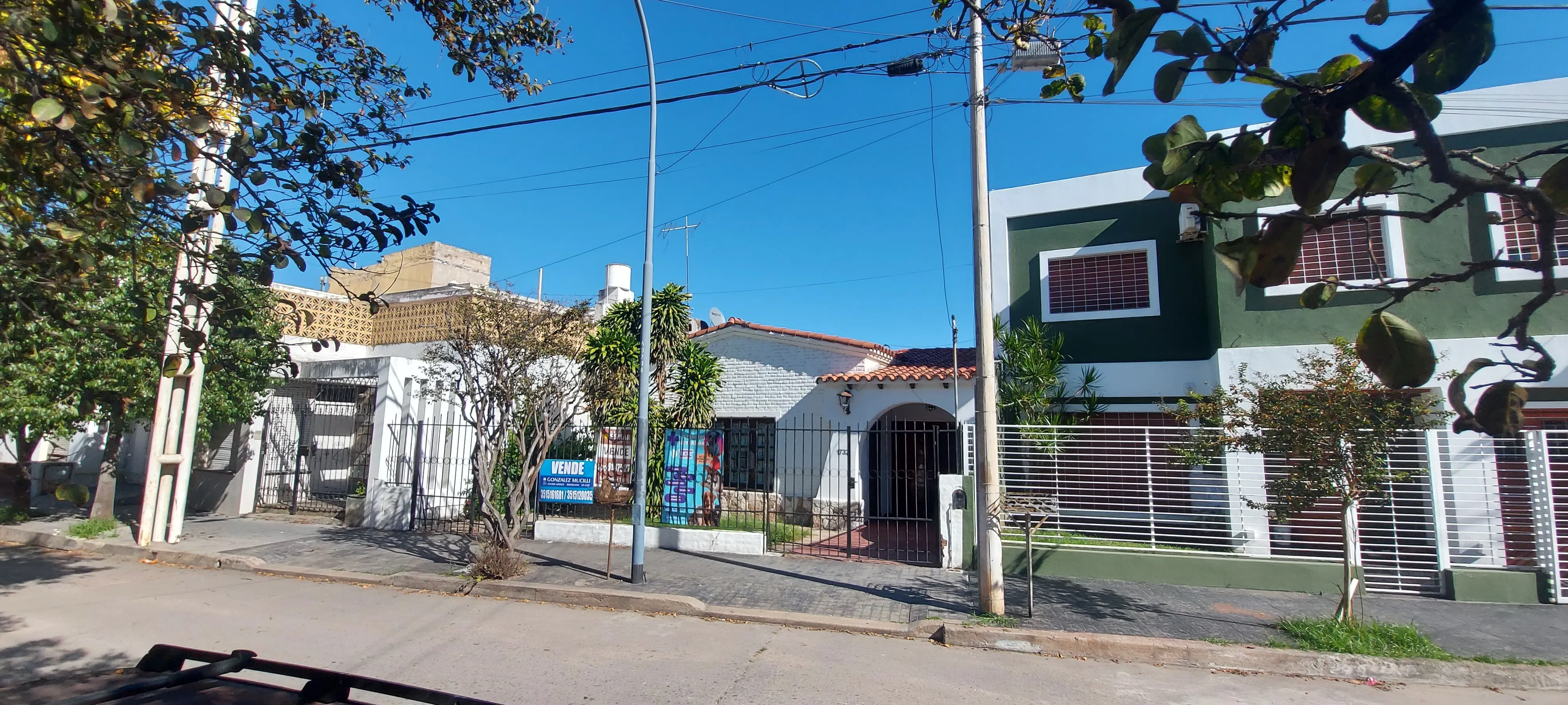 B°Juniors, venta casa 2 dorm, living, comedor patio grande y pileta