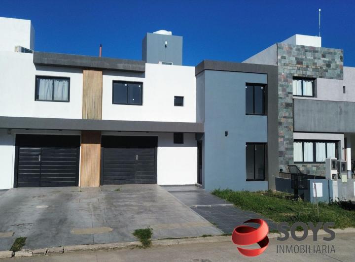 Casa · 128m² · 5 Ambientes · 2 Cocheras
