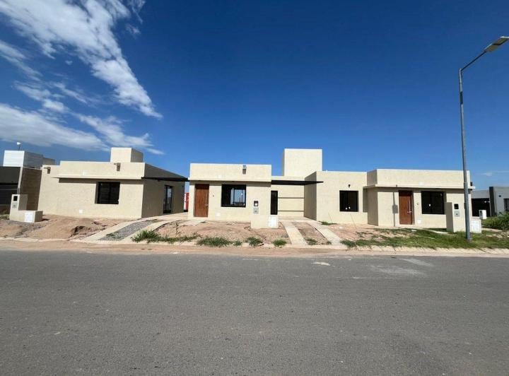 Casa · 56m² · 3 Ambientes · 1 Cochera