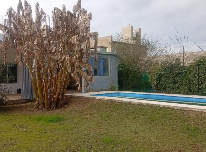 Casa · 90m² · 4 Ambientes · 2 Cocheras