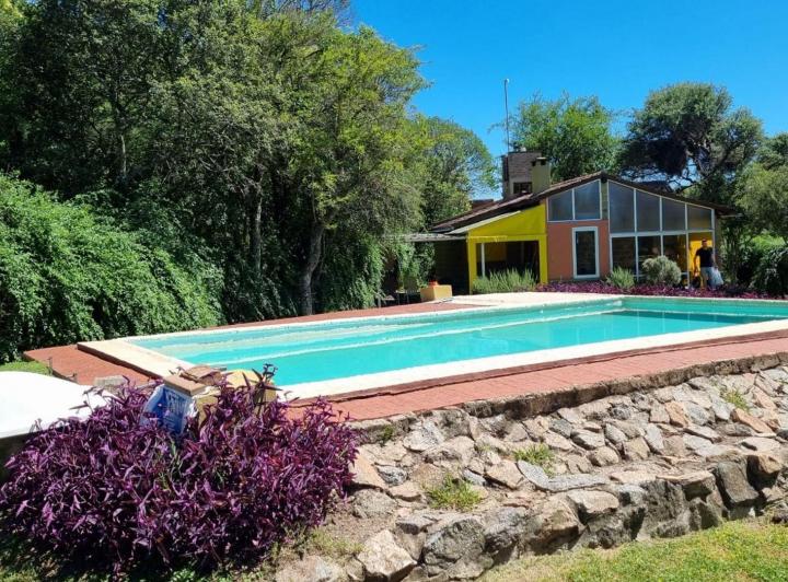 Casa · 135m² · 6 Ambientes · 3 Cocheras