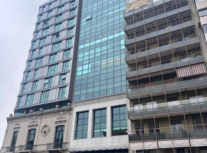 Oficina comercial · 180m² · 1 Ambiente