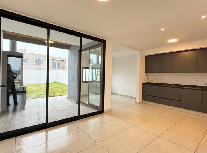 PH · 130m² · 6 Ambientes · 2 Cocheras