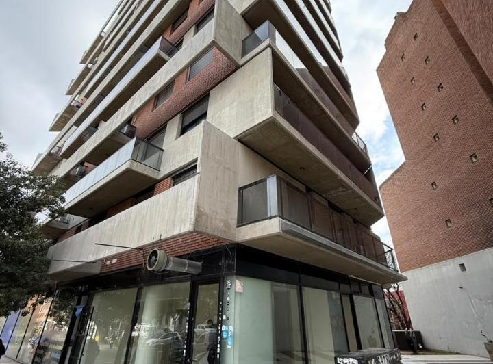 Local comercial · 70m² · 2 Ambientes
