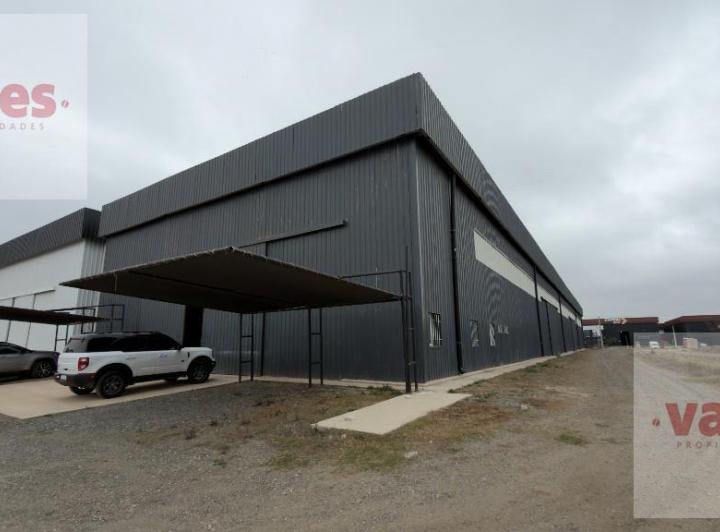 Bodega-Galpón · 1000m² · 4 Cocheras