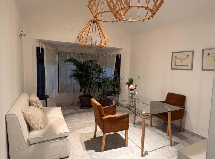 Consultorio · 2m² · 4 Ambientes