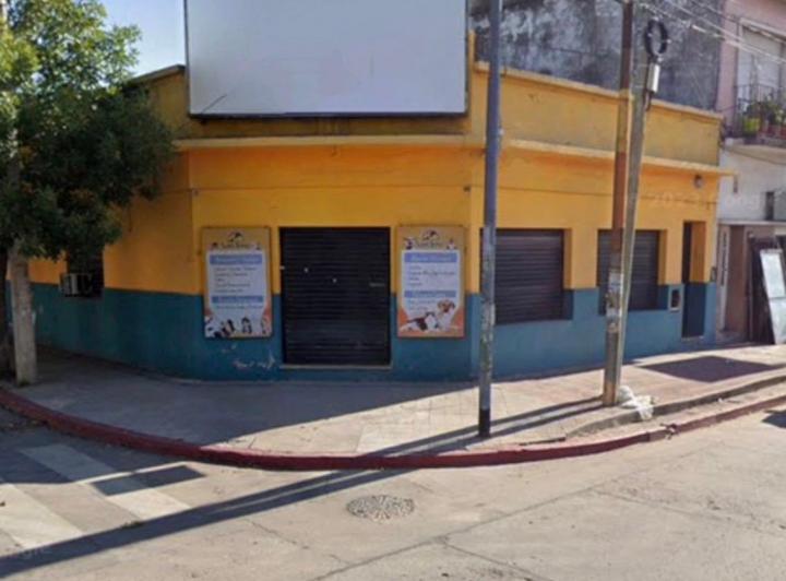 Local comercial · 250m² · 2 Ambientes