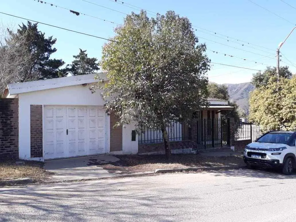 Casa a la venta en Bialet Masse. (C63)