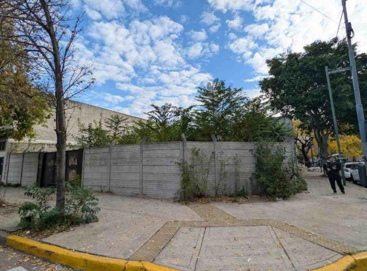 Terreno · 271m²